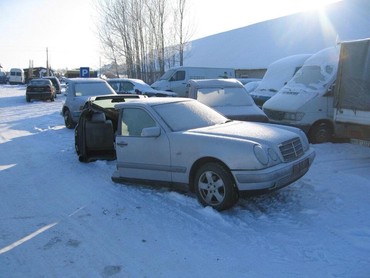 мерс 211 кузов в Кыргызстан | Автозапчасти: Автозапчасти на Мерседес 210, 211 кузов