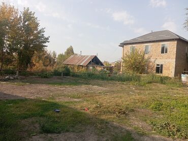 дом в дордой: Дом, 100 м², 4 комнаты, Собственник, Старый ремонт