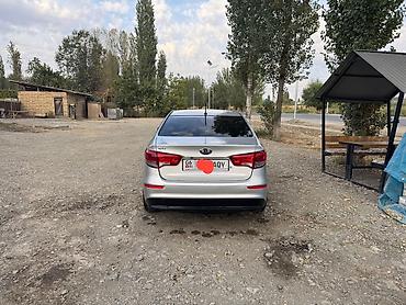 Kia Rio: 2015 г., 1.4 л, Механика, Газ, Седан