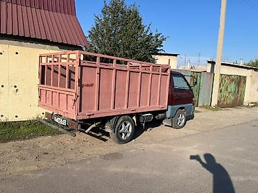 porter 3: Hyundai Porter, 2006 г. Грузовой, бортовой. Цвет: красный. Правый — 3