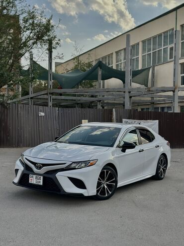 corolla runx: Toyota Camry: 2018 г., 2.5 л, Автомат, Бензин, Седан