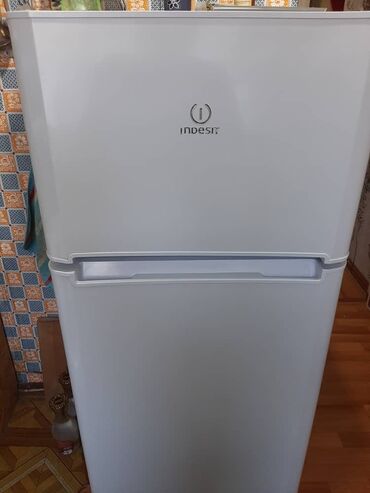холодильные камеры: Холодильник Indesit, Б/у, Двухкамерный, 150 *