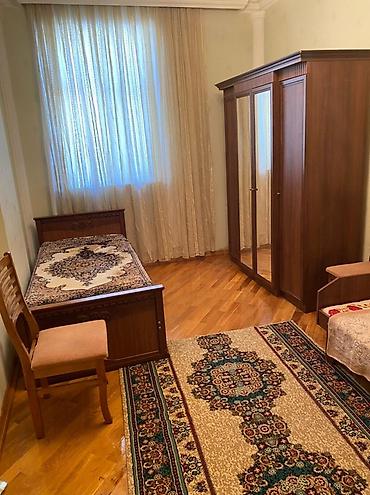 otaq yoldası: Ev Neriman Nerimanov metrosuna 5 deqqelik mesafede yerlesir 5/16 — 5