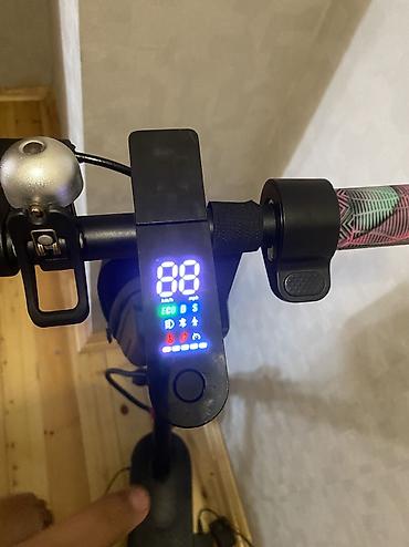 Yeni Elektrik samokat 8", 251 - 350 Vt, 26 - 35 km/s, Ünvandan götürmə