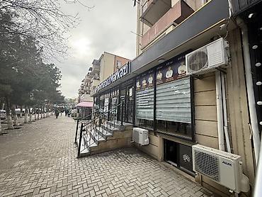 Kommersiya daşınmaz əmlakı: Sumqayıt ş, Pioner marketin yanında ümumi sahəsi 264 kv/m olan iki — 2