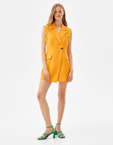 Haljine: Bershka mini haljina narandzaste boje, vel