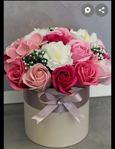 Ruža: Kutija u obliku srca sa ružama – luksuzna cvetna aranžmanska kutija - — 7