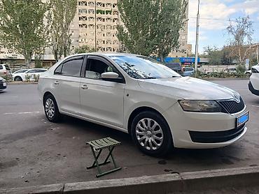 Skoda Rapid: 2017 г., 1.6 л, Автомат, Бензин, Седан — 2