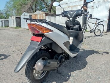 купить электрический скутер: Скутер Suzuki, 50 куб. см, Бензин, Б/у