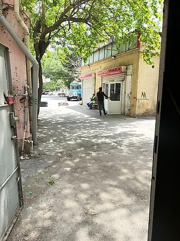 Daşınmaz əmlak: Bakı, 2-ci mikrorayon, 3 otaqlı, Köhnə tikili, m. Memar Əcəmi, 65 kv. m — 8