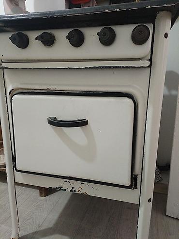 хозяйственная: Газовая плита с духовкой, отдельно стоящая. Классическая компактная — 3