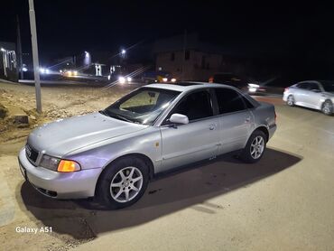 80000 машина: Audi A4: 1999 г., 2.4 л, Механика, Бензин, Седан