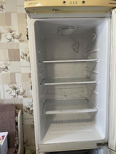 Бытовая техника: Холодильник Samsung, Б/у, Двухкамерный, De frost (капельный), 55 * 175 * — 3