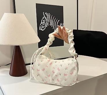 tote bag: Qadin çiyin çantası – büzgülü qulplu, mini baguette model - Dizayn — 2