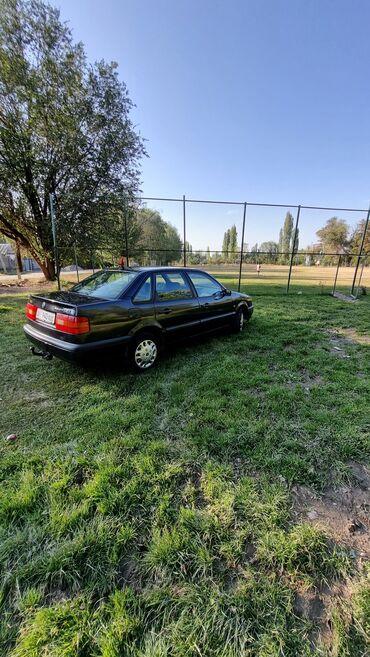 Volkswagen: Volkswagen Passat: 1994 г., 1.8 л, Механика, Бензин, Седан — 2