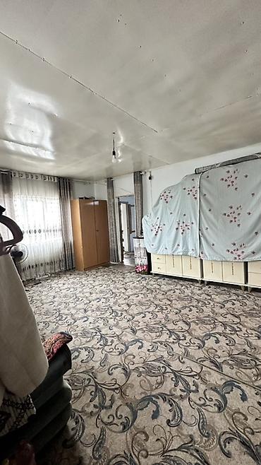 Продажа полдома: Продаётся дом (часть дома/квартира в доме) с просторными комнатами и — 4