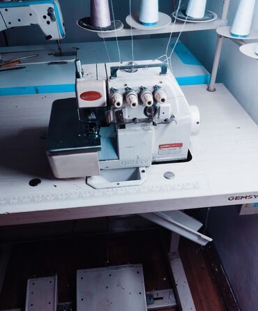 ремонт бытовых швейных машин: Швейная машина Gemsy, Полуавтомат