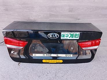 Крышка багажника для Kia K5 в отличном состоянии цвет черный оригинал