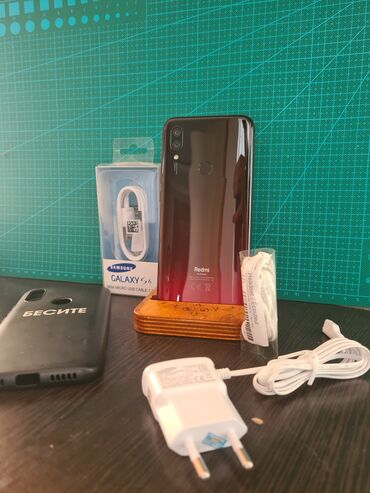 комплекты: Redmi, Redmi 7, Колдонулган, 32 ГБ, түсү - Кызыл, 2 SIM
