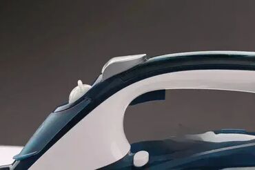 Pegle na paru: Tehnički detalji: Vrsta aparata: Parna pegla Efikasnost: Snaga — 4