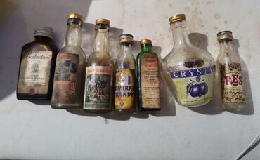 Umetnost i kolekcionarstvo: 7 mini flašica praznih iz Jugoslavije