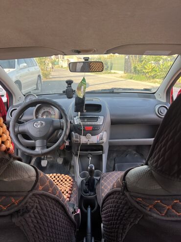 Унаа сатуу: Toyota Aygo: 2007 г., 0.1 - engine capacity л, Механика, Бензин