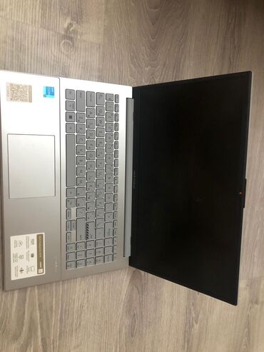 акустические системы asus со светомузыкой: Ноутбук, Asus, 8 ГБ ОЗУ, Intel Core i3, 15.6 ", Для несложных задач