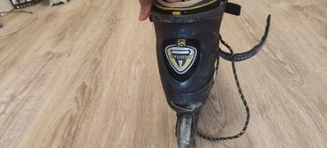 Roliklər: Dörd təkərli, qara rəngli uniseks roliklər. Hər rolikdə dörd təkər -da lalafo.az — 6 Roliklər: Dörd təkərli, qara rəngli uniseks roliklər. Hər rolikdə dörd təkər — 6