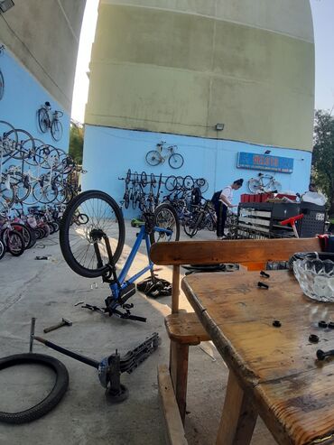 Şəhər velosipedləri: İşlənmiş Şəhər velosipedi 26", sürətlərin sayı: 7, Ünvandan götürmə, Pulsuz çatdırılma, Ödənişli çatdırılma — 7