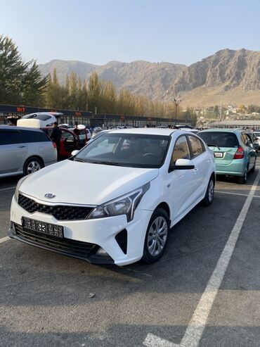 авто с доплатой: Kia Rio: 2021 г., 1.6 л, Автомат, Бензин, Седан