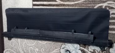 шторка на багажник: Тайота калдина 2000год 
Шторка багажника