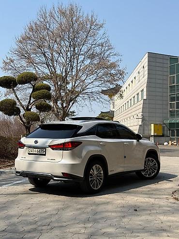 Lexus: Lexus RX: 2021 г., 3.5 л, Автомат, Гибрид, Кроссовер — 4