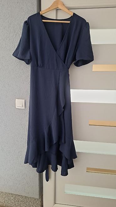 pancir lanac: Teget midi haljina brenda SHEIN Curve, veličina 1XL. Elegantnog je — 1