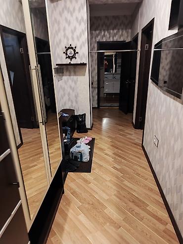 Mənzillər: Hezi Haslanov metro yaxinliginda yeni tikili binada 3 otaqli menzil — 7