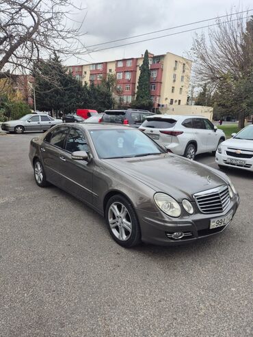 Mercedes-Benz: Mercedes-Benz E 230: 2.5 l | 2007 il Sedan — 1