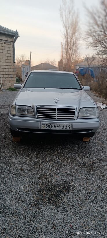 mersedes 170: Mercedes-Benz C 180: 1.8 l | 1996 il Sedan