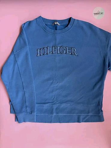 kos: Tommy Hilfiger muški/damski duks sa okruglim izrezom - Model — 3