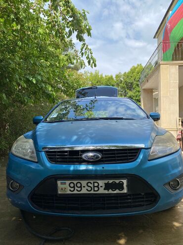 Ford: Ford Focus: 1.6 l | 2011 il Hetçbek