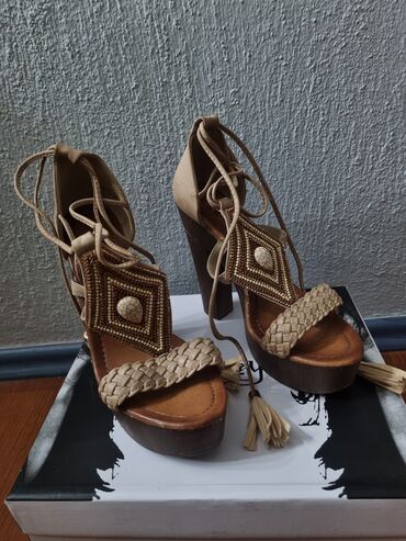 Sandale: Sandale, 39