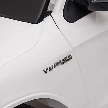 Dečiji električni automobili: Mercedes GLC 63S AMG – beli, auto na akumulator za decu — 12