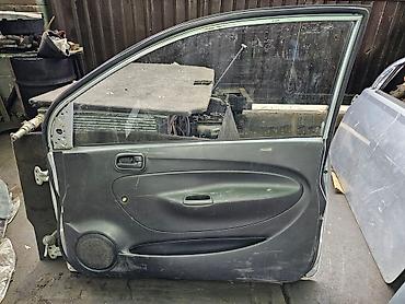 Двери и комплектующие: Передняя правая Daihatsu, Б/у, Оригинал — 9