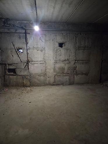 Коммерческая недвижимость: Продажа офисов 150 м², Без ремонта, Многоэтажное здание, Цокольный этаж этаж — 3