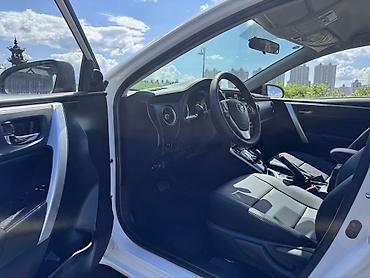 электромобиль дешевый: Toyota Corolla: 2021 г., 1.8 л, Автомат, Гибрид, Седан — 10