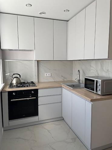 Кухонные гарнитуры: Кухонный гарнитур, Новый, цвет - Серый, ДСП, Бесплатная доставка — 32