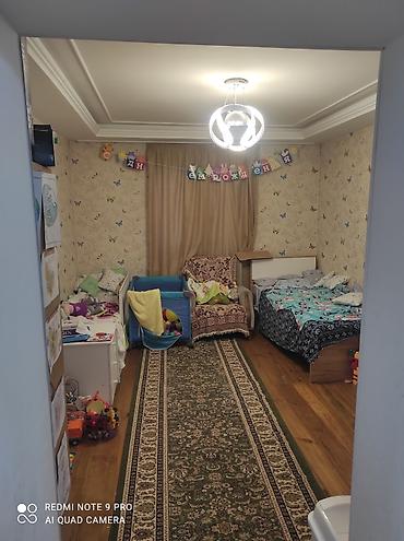 Продажа коттеджей и домов: 4 комнаты, 100 м², 4 соток, Бишкек, ул. Ахунбаева / Чапаева Собственник — 16