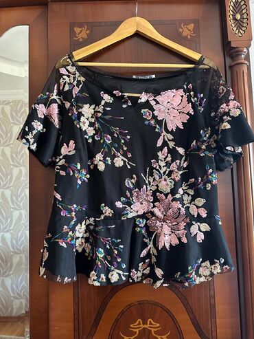 Ziyafət donları: Uzun don 80; digerleri 60 manat. Bir defe geyilib -da lalafo.az — 6 Ziyafət donları: Uzun don 80; digerleri 60 manat. Bir defe geyilib — 6