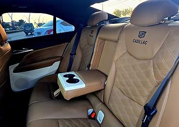 cadillac escalade: Cadillac : 2021 г., 2 л, Автомат, Бензин, Седан — 8