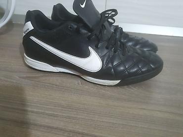 Patike: Nike original.Cista koza.Stanje super.ima jednu malu oderotinu — 9