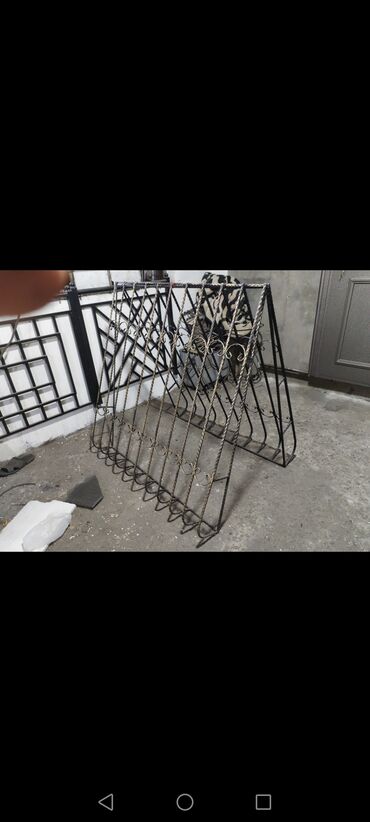 Barmaqlıqlar: Məhsul: Dəmir pəncərə barmaqlığı Təsvir: - Pəncərələr üçün dekorativ — 1