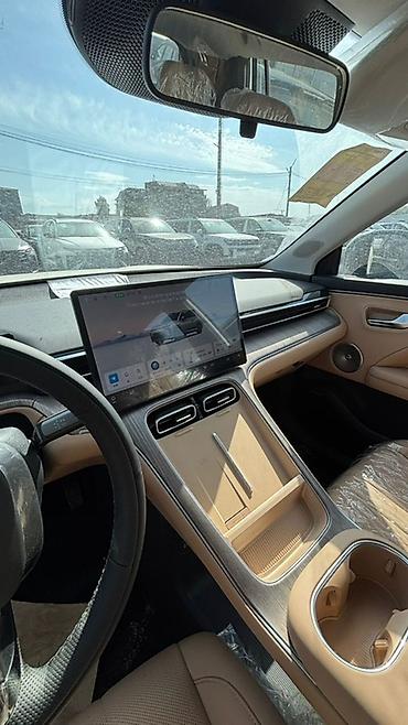 колеса g30: 🚨 СРОЧНО ПРОДАЮ! 🚨 🚘 GAC AION i60 ⚪ Белый кузов 🤎 Песочный салон ✅ — 6